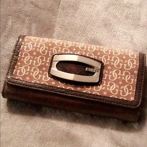 Guess wallet 4”x 7.5”